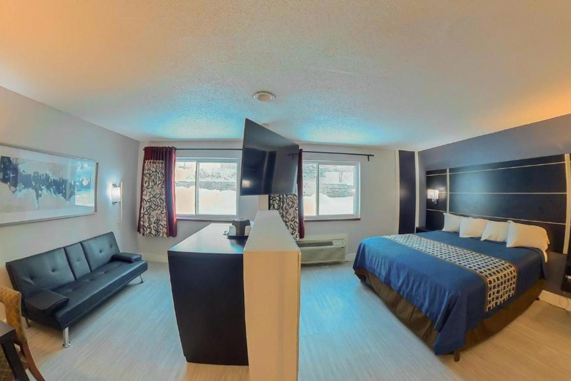 Coratel Inn & Suites By Jasper Hastings Esterno foto